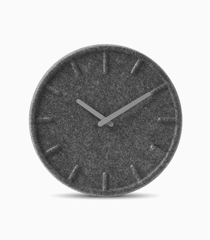 Minimalist Brown Back - Le dénicheur du web